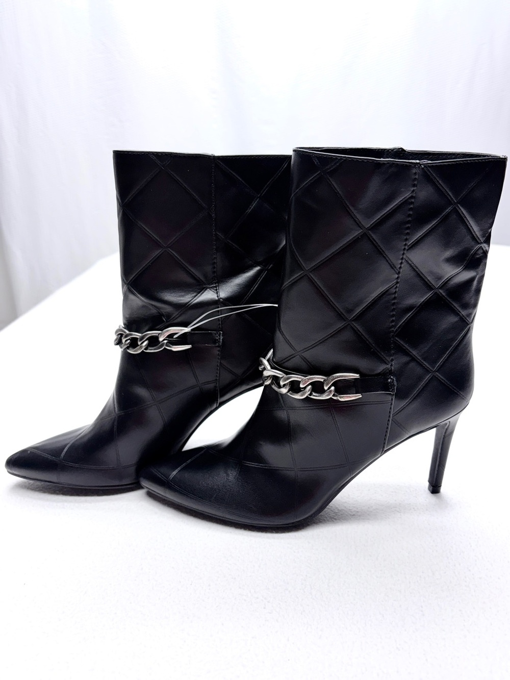 Chinese Laundry Elisha Booties Womens 7 Black Quilted Chain Stiletto NWOT